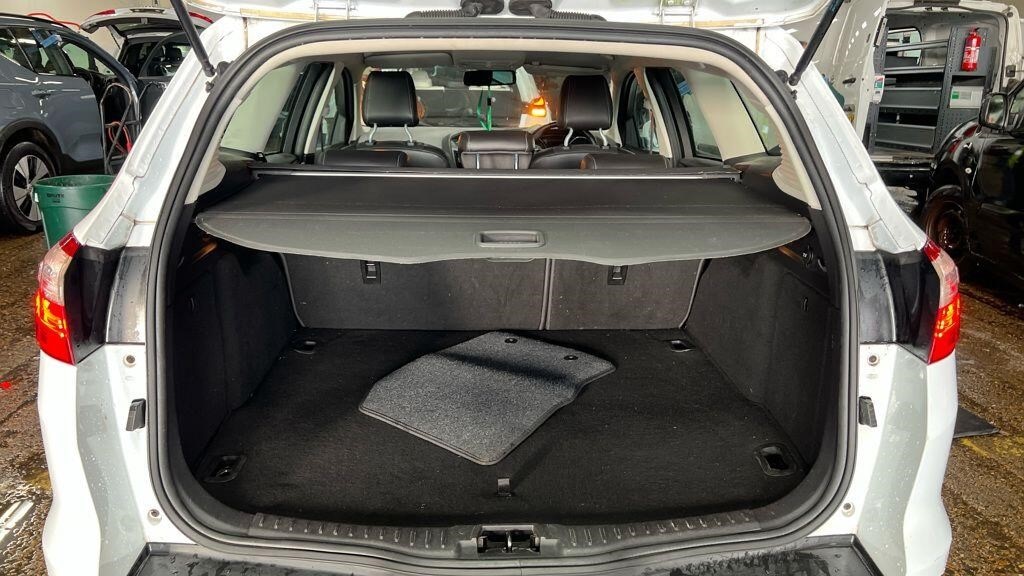 Used Ford Focus 2014 for sale - 76941142: Photo 16