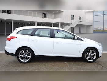 Used Ford Focus 2014 for sale - 76941142: Photo
