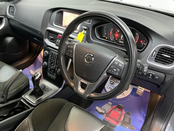 Used Volvo V40 2018 for sale - 75570124: Photo 22