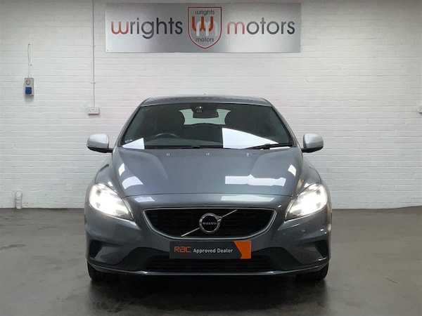 Used Volvo V40 2018 for sale - 75570124: Photo 5