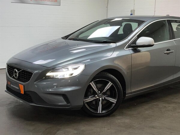 Used Volvo V40 2018 for sale - 75570124: Photo 8