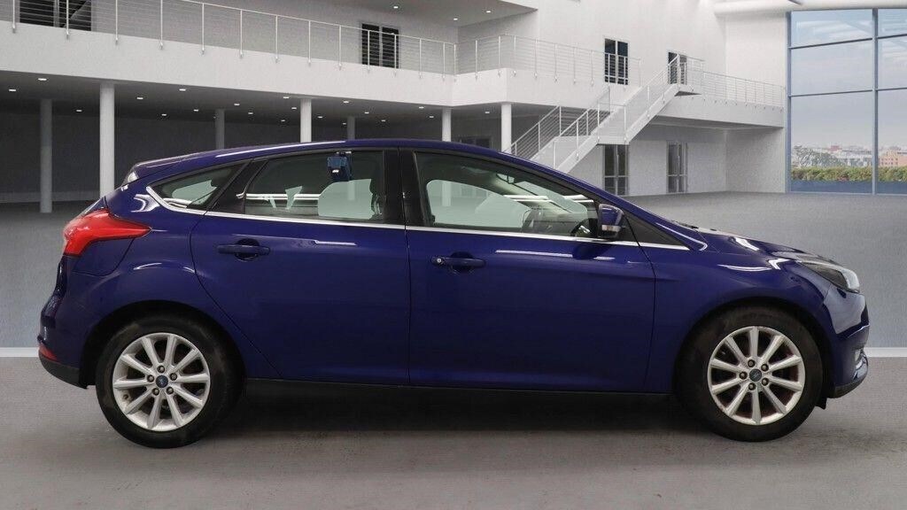 Used Ford Focus 2015 for sale - 76209103: Photo 4