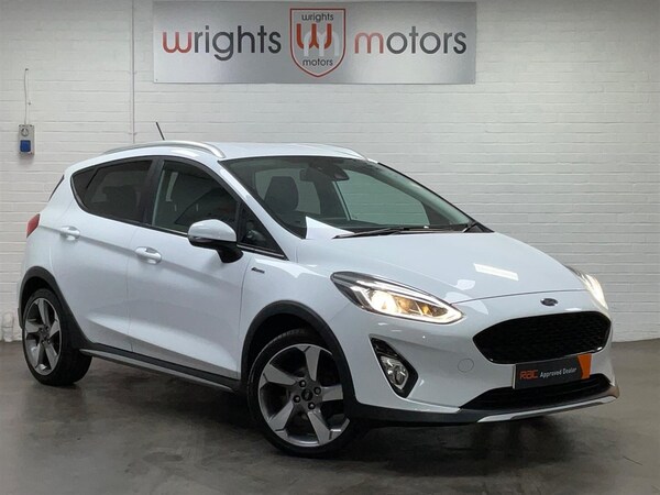 Used Ford Fiesta 2020 for sale - 75570317: Photo 1