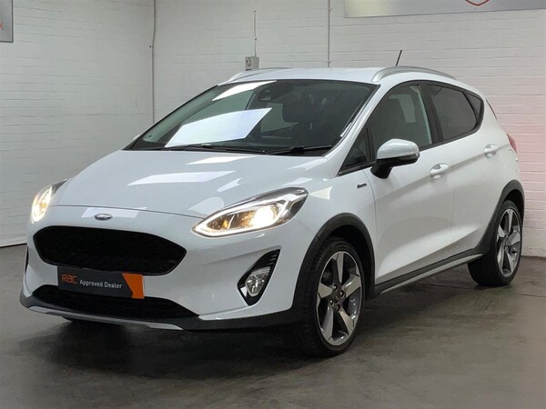 Used Ford Fiesta 2020 for sale - 75570317: Photo 6