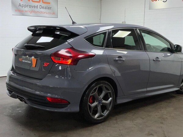 Used Ford Focus 2015 for sale - 76178115: Photo 12