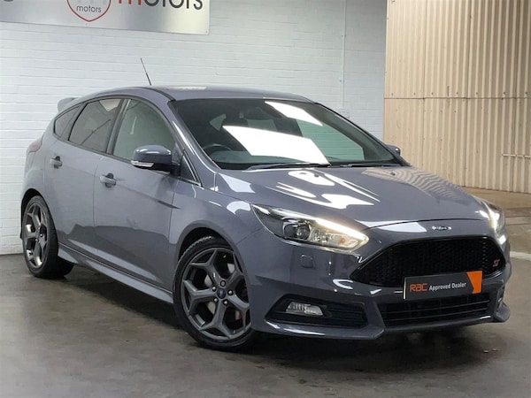 Used Ford Focus 2015 for sale - 76178115: Photo 16