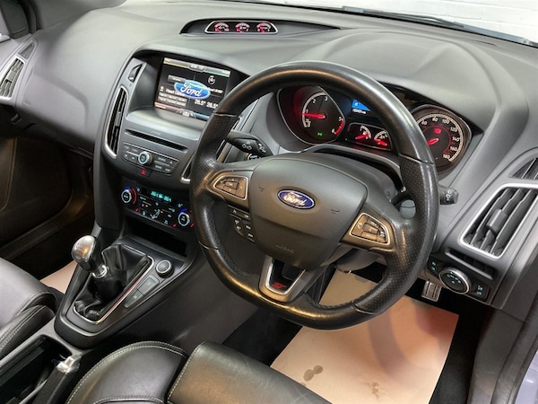 Used Ford Focus 2015 for sale - 76178115: Photo 22
