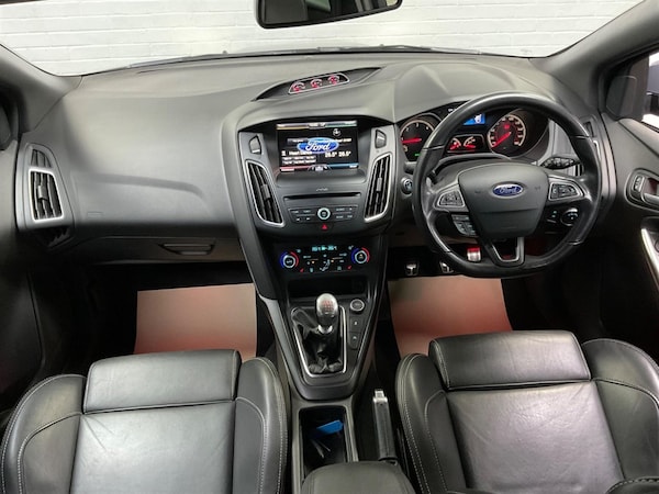 Used Ford Focus 2015 for sale - 76178115: Photo 23
