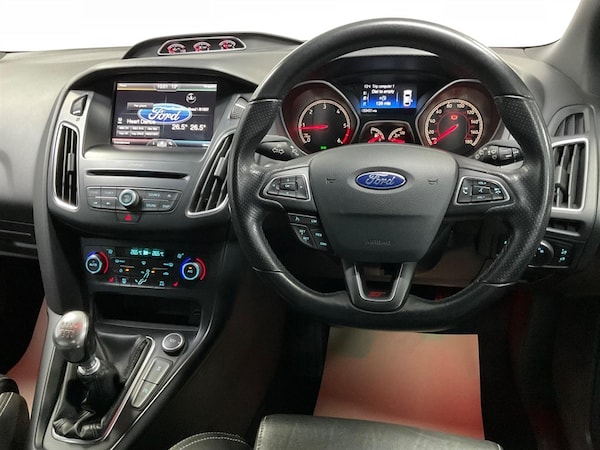 Used Ford Focus 2015 for sale - 76178115: Photo 24
