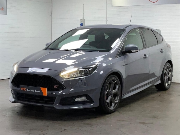 Used Ford Focus 2015 for sale - 76178115: Photo 6