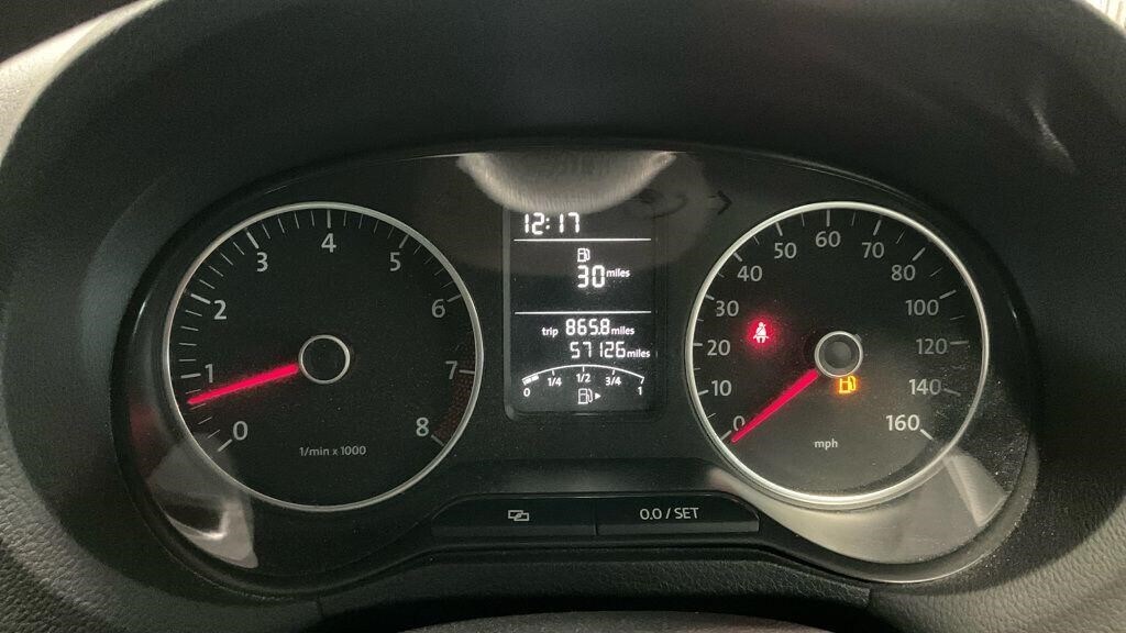 Used Volkswagen Polo 2012 for sale - 77504663: Photo 14