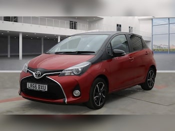 Used Toyota Yaris 2017 for sale - 76172513: Photo 2
