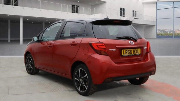 Used Toyota Yaris 2017 for sale - 76172513: Photo 8