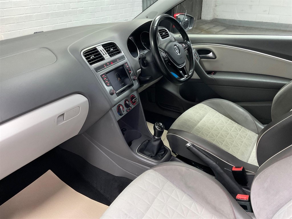 Used Volkswagen Polo 2016 for sale - 76209079: Photo 25