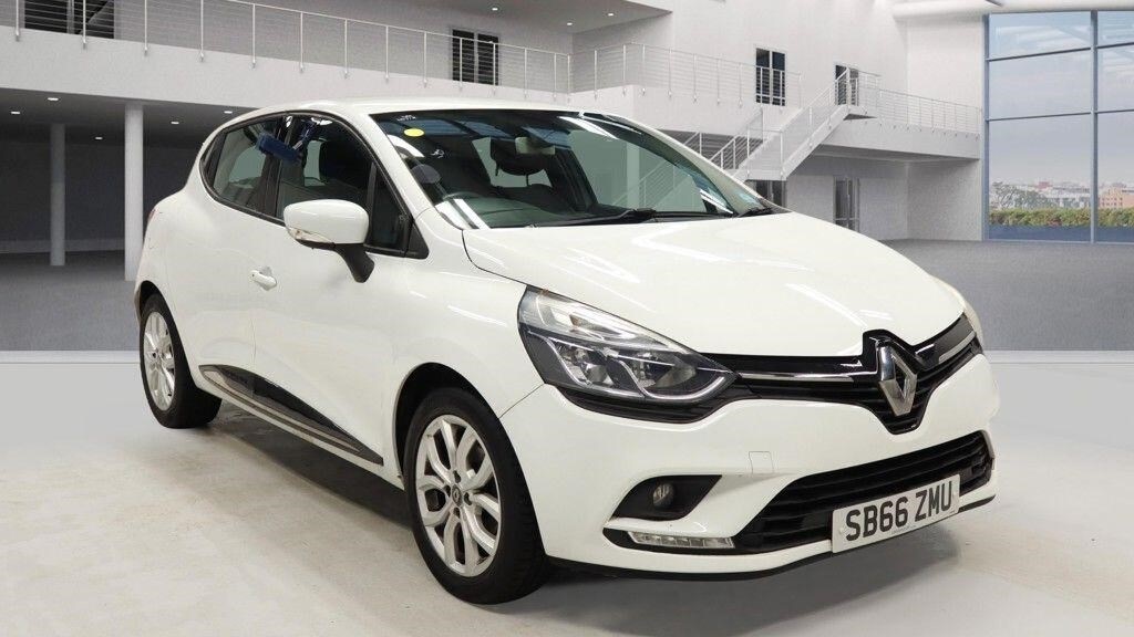 Used Renault Clio 2016 for sale - 76941140: Photo 1