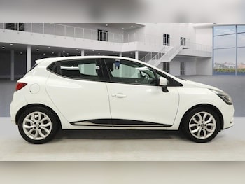 Used Renault Clio 2016 for sale - 76941140: Photo
