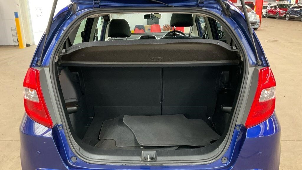 Used Honda Jazz 2011 for sale - 76178116: Photo 14