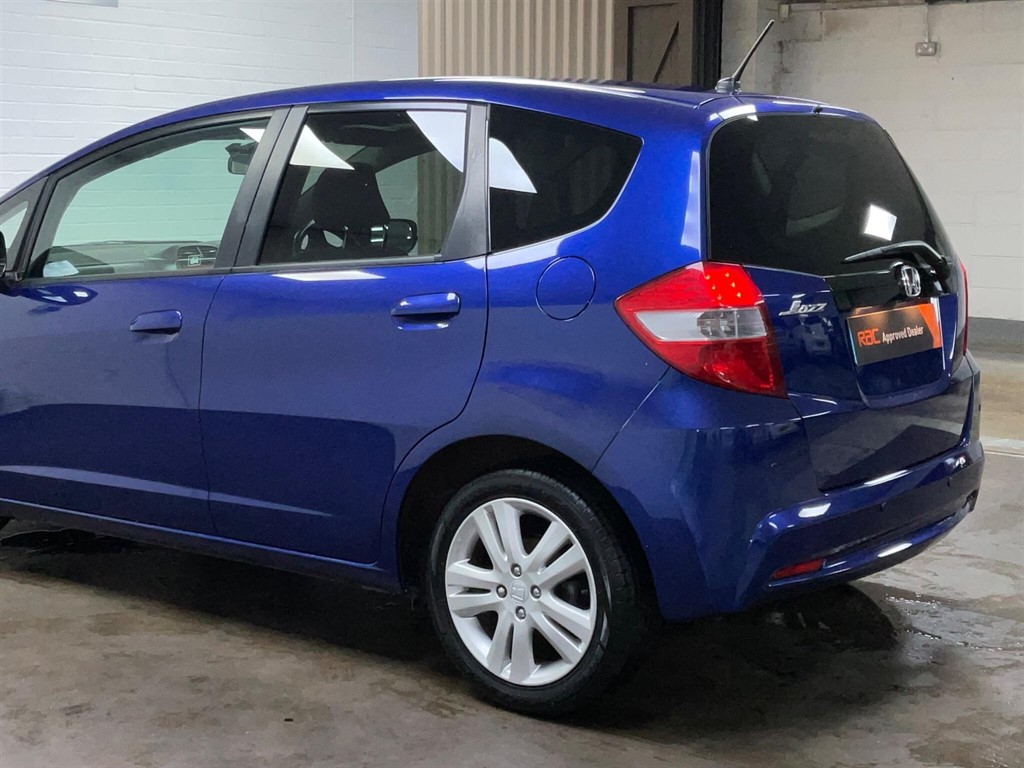 Used Honda Jazz 2011 for sale - 76178116: Photo 20