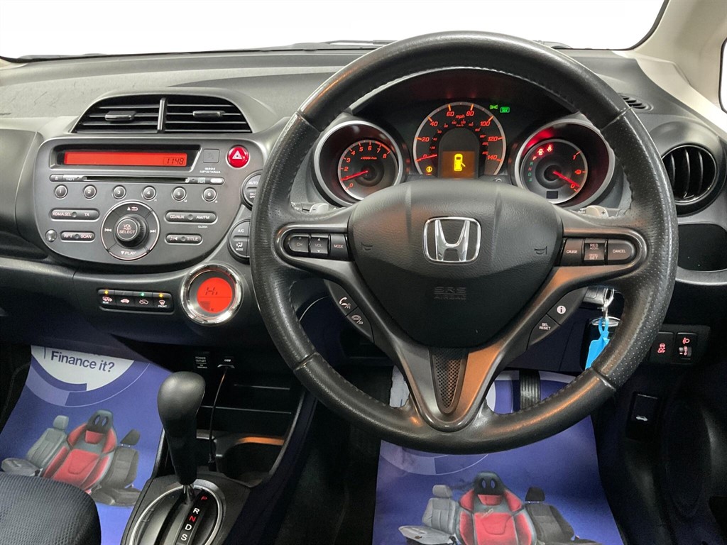 Used Honda Jazz 2011 for sale - 76178116: Photo 24