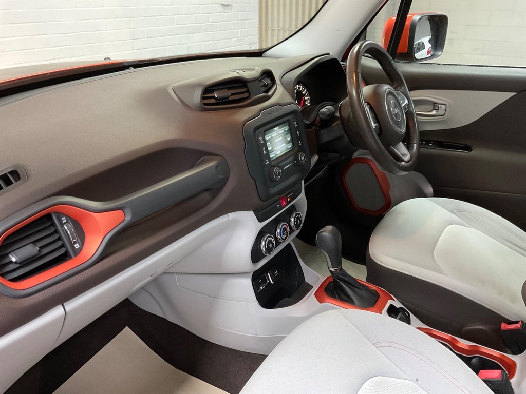 Used Jeep Renegade 2015 for sale - 76636036: Photo 25