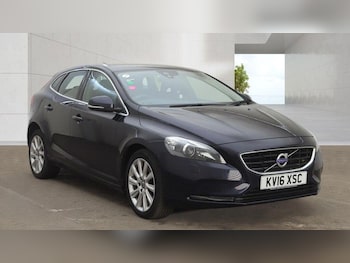 Used Volvo V40 2016 for sale - 79035288: Photo