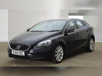Used Volvo V40 2016 for sale - 79035288: Photo