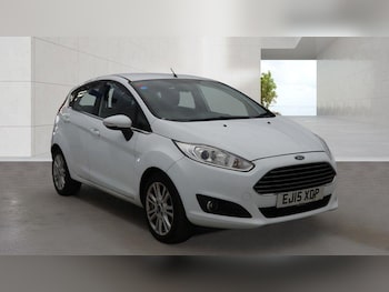Used Ford Fiesta 2015 for sale - 79031882: Photo