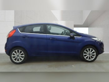 Used Ford Fiesta 2015 for sale - 78643933: Photo