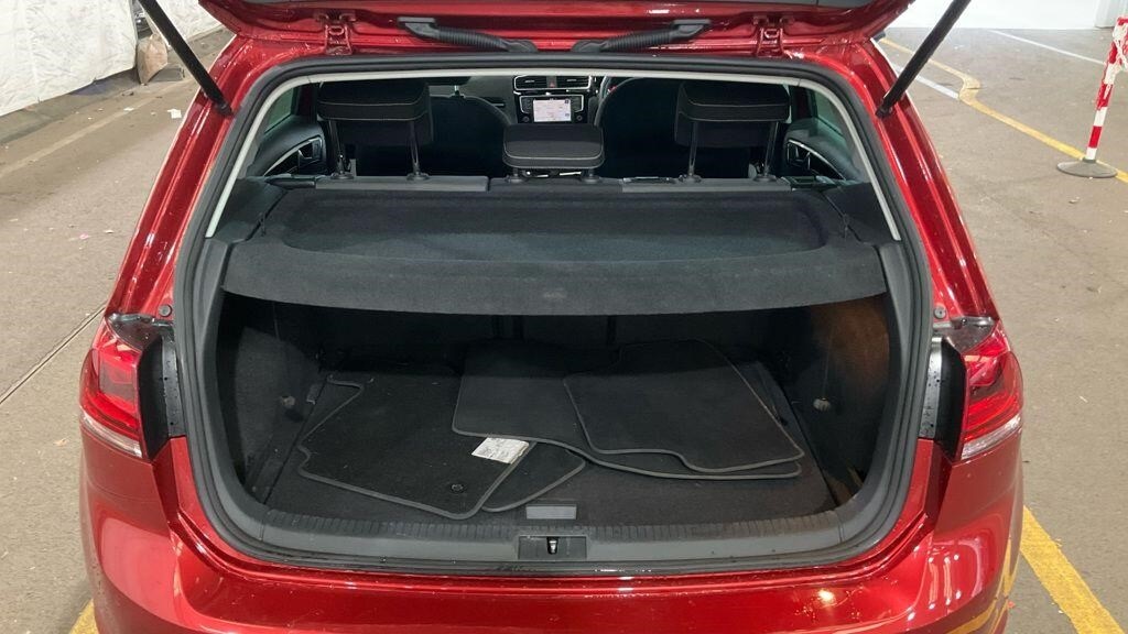 Used Volkswagen Golf 2016 for sale - 77848368: Photo 16