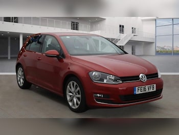 Used Volkswagen Golf 2016 for sale - 77848368: Photo