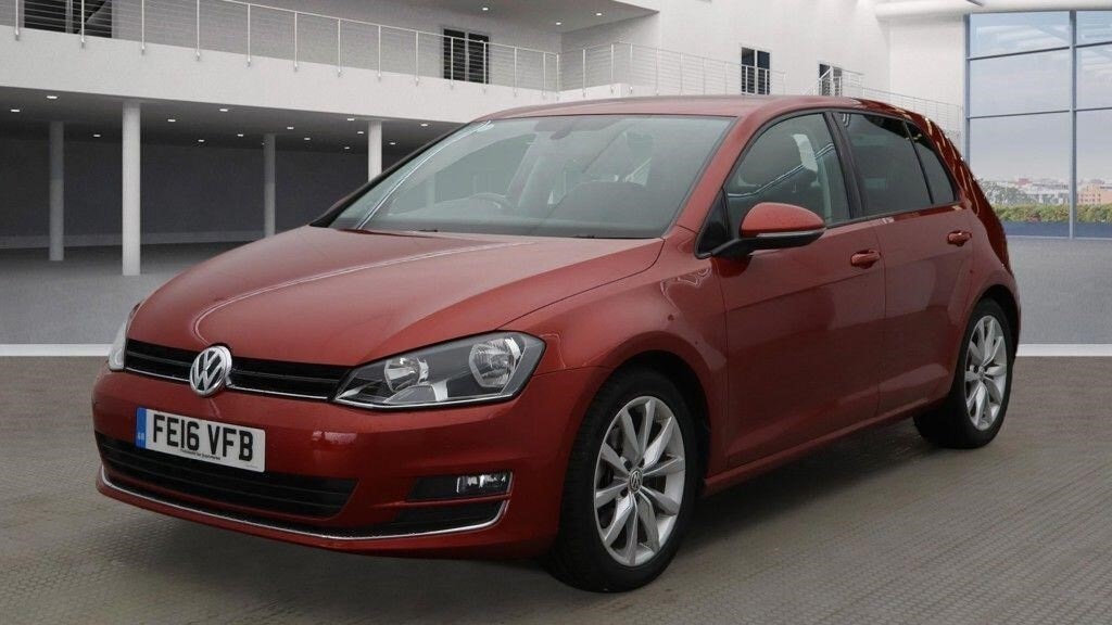 Used Volkswagen Golf 2016 for sale - 77848368: Photo 2