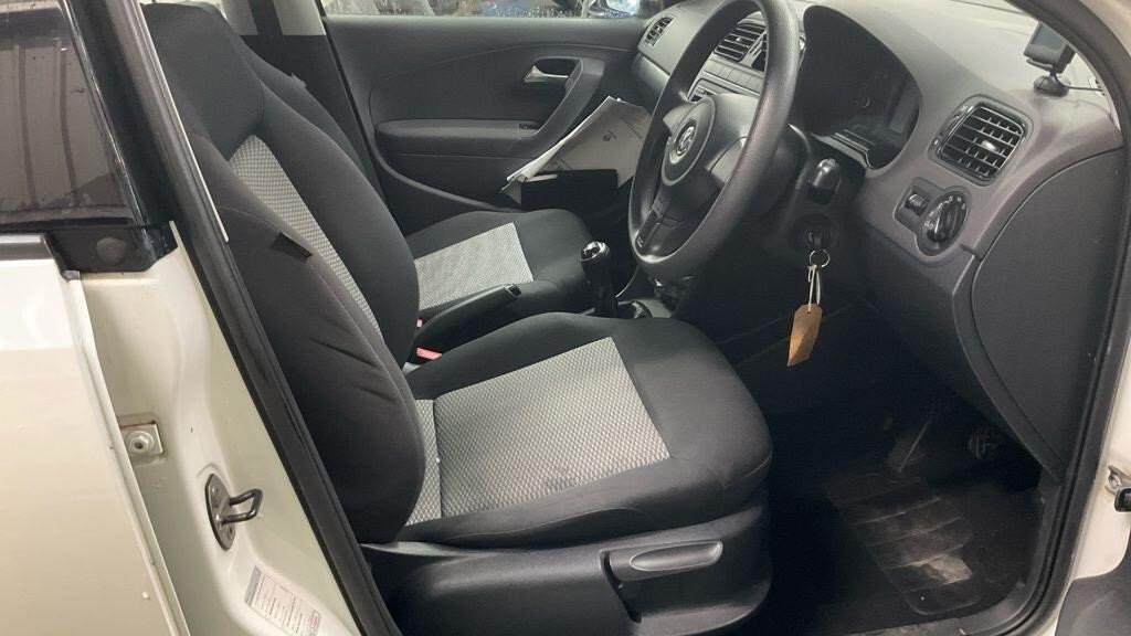 Used Volkswagen Polo 2013 for sale - 76941143: Photo 10