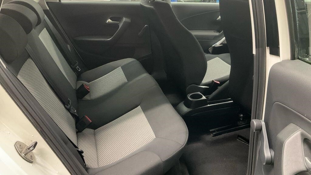 Used Volkswagen Polo 2013 for sale - 76941143: Photo 11
