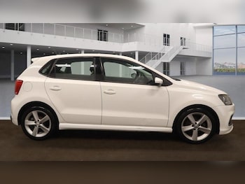 Used Volkswagen Polo 2013 for sale - 76941143: Photo