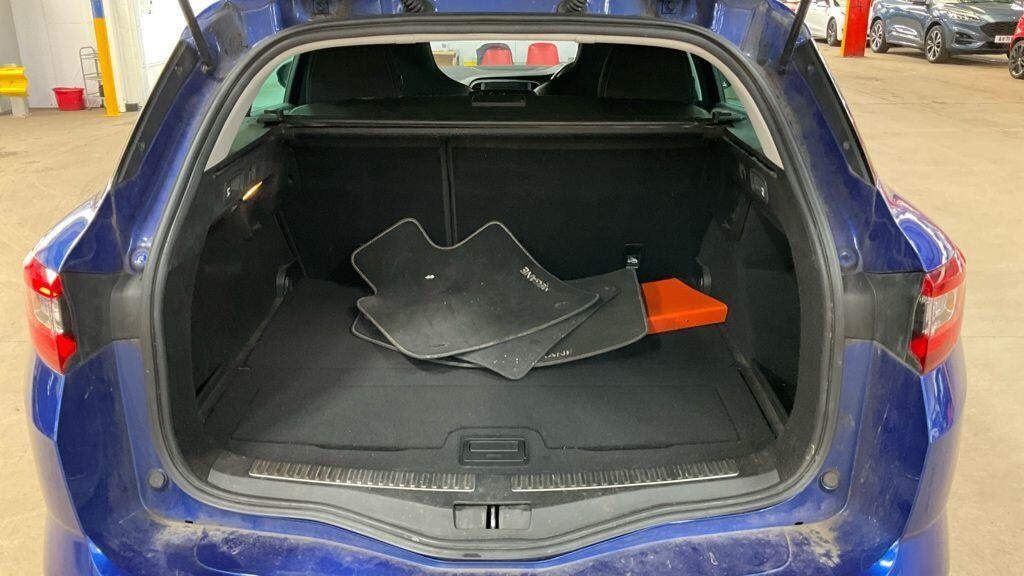 Used Renault Megane 2017 for sale - 77897252: Photo 16