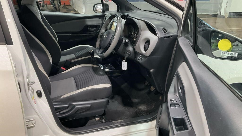 Used Toyota Yaris 2017 for sale - 78061561: Photo 10