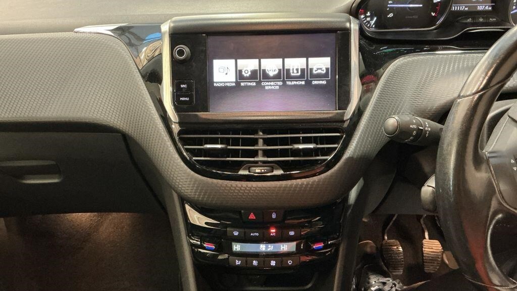 Used Peugeot 2008 2017 for sale - 77165609: Photo 13