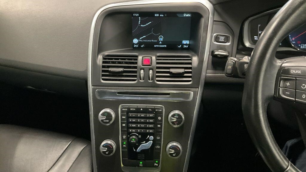 Used Volvo XC60 2015 for sale - 76928323: Photo 13