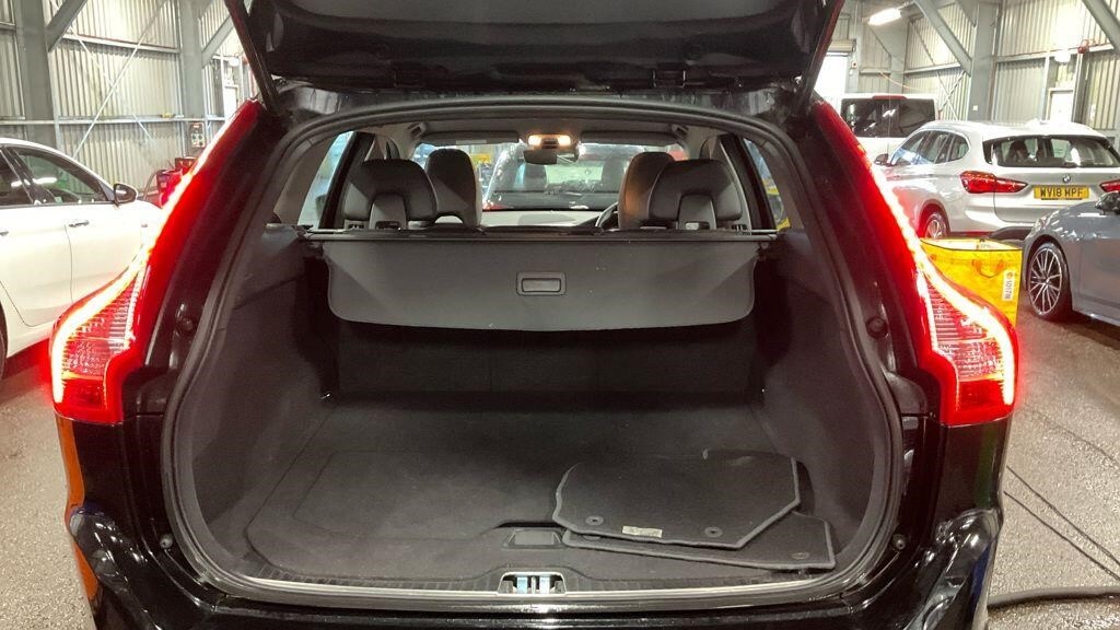 Used Volvo XC60 2015 for sale - 76928323: Photo 16