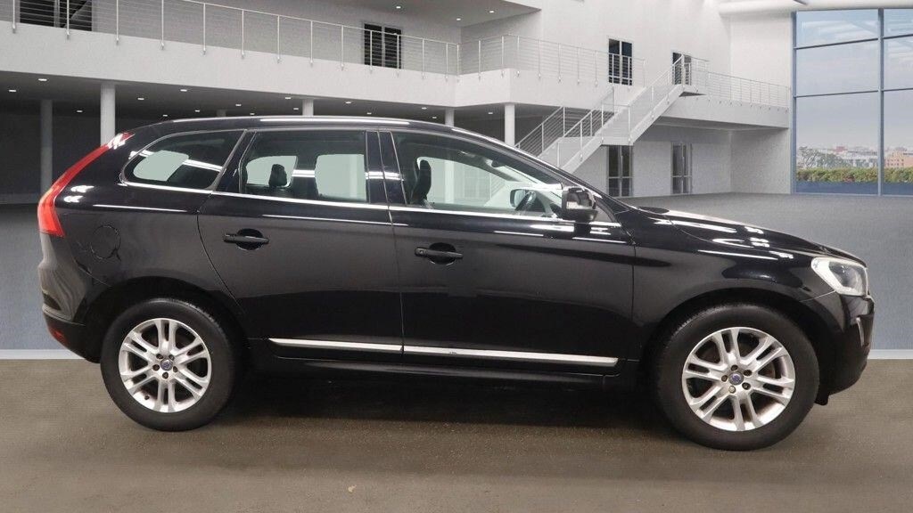 Used Volvo XC60 2015 for sale - 76928323: Photo 4