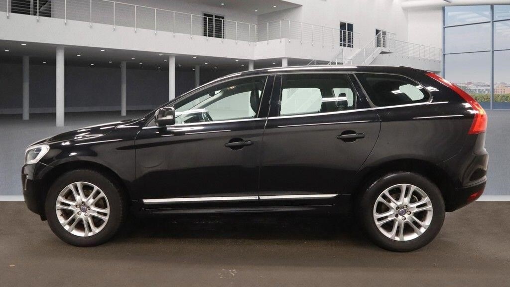 Used Volvo XC60 2015 for sale - 76928323: Photo 5