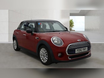 Used MINI Hatch 2016 for sale - 79311872: Photo