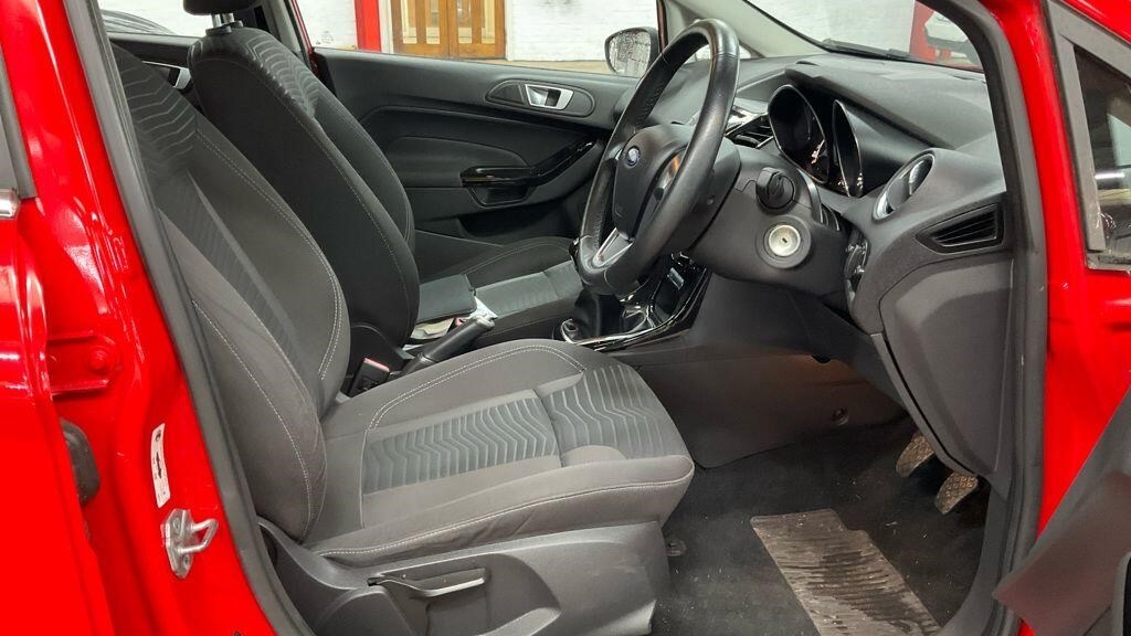 Used Ford Fiesta 2015 for sale - 78061559: Photo 10