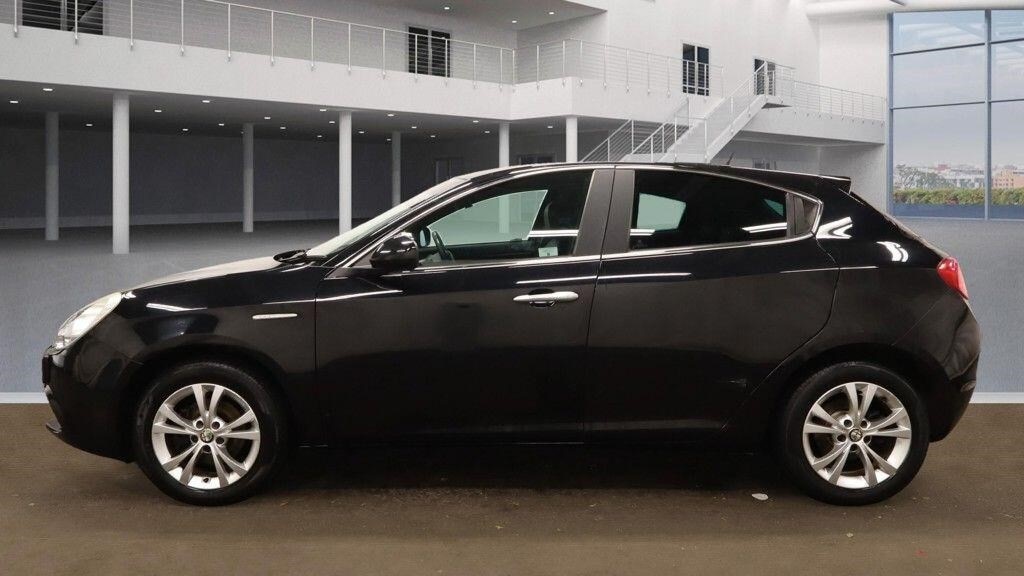 Used Alfa Romeo Giulietta 2010 for sale - 76221937: Photo 5