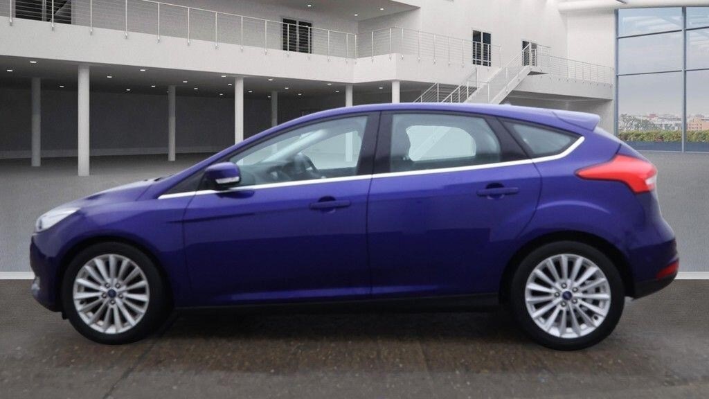 Used Ford Focus 2017 for sale - 76933383: Photo 5