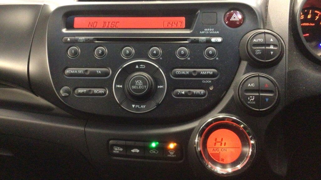 Used Honda Jazz 2013 for sale - 76941138: Photo 13