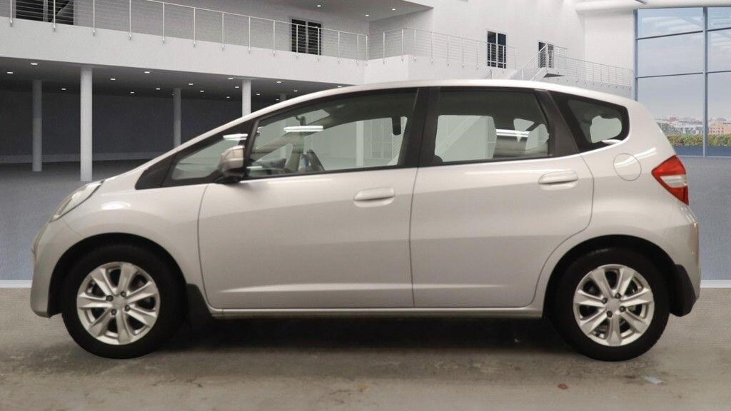 Used Honda Jazz 2013 for sale - 76941138: Photo 5