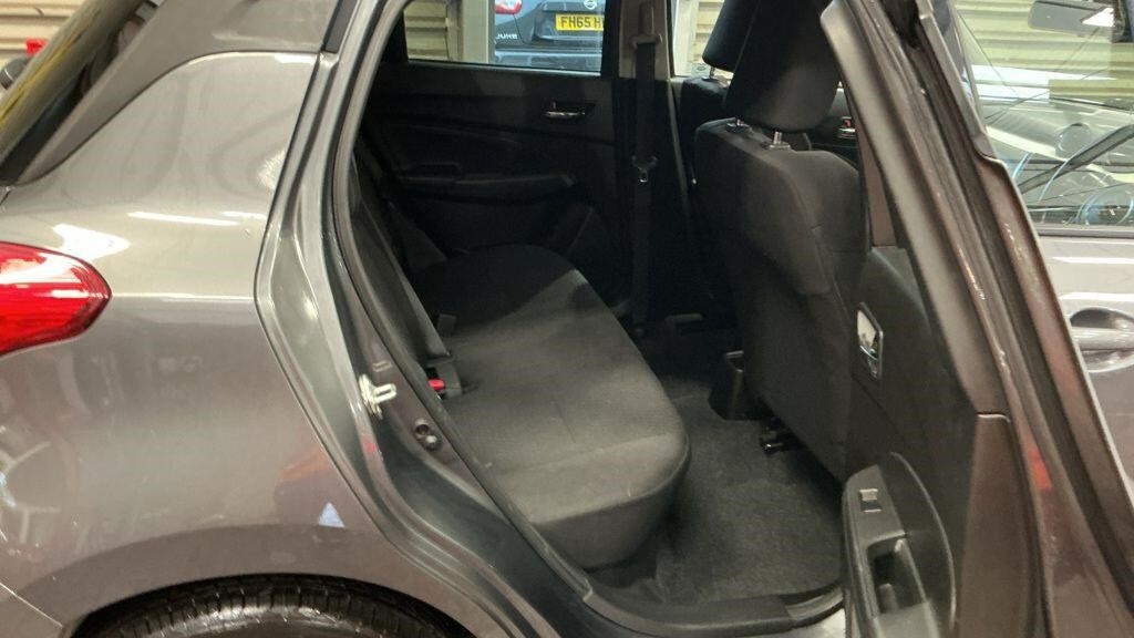 Used Suzuki Swift 2018 for sale - 76534116: Photo 11