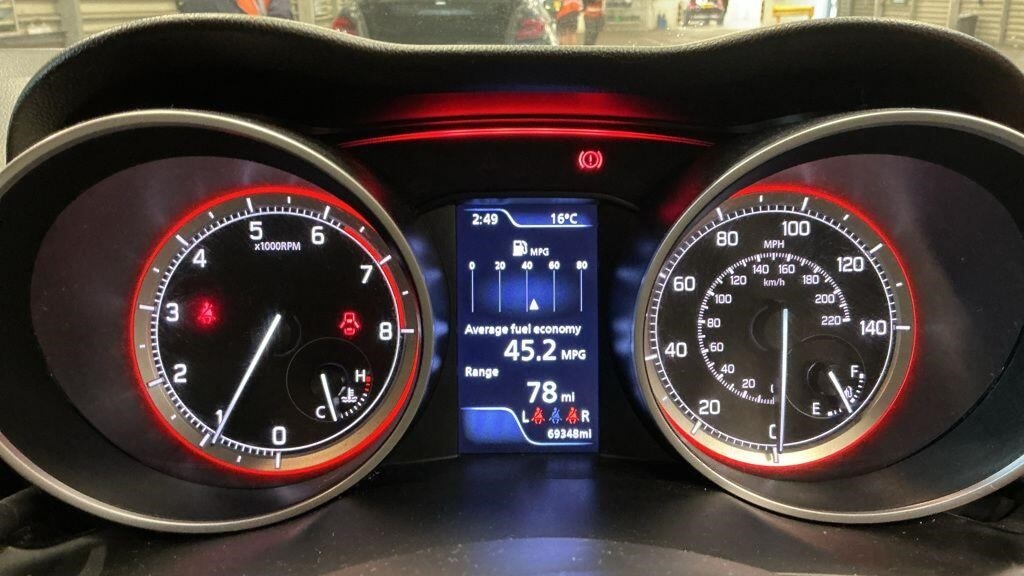 Used Suzuki Swift 2018 for sale - 76534116: Photo 14