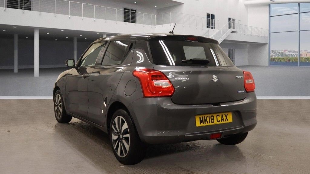 Used Suzuki Swift 2018 for sale - 76534116: Photo 4